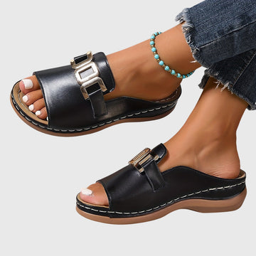 Kathryn – Comfortable Buckle Sandals