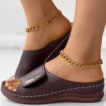 Joanna – Classic Urban Sandals
