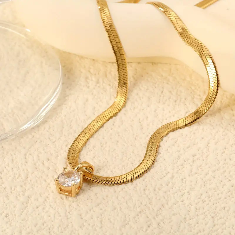 Manon | Elegant Gold Pendant Necklace