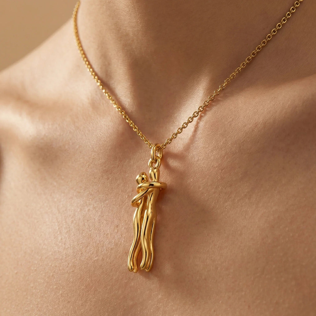 Hug - Necklace