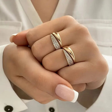 Elegant Ring with Sparkling Stones