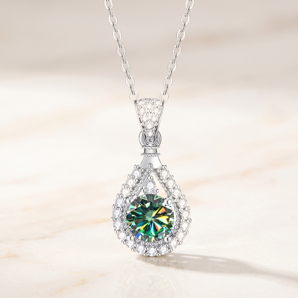 Alindra Voselle Necklace