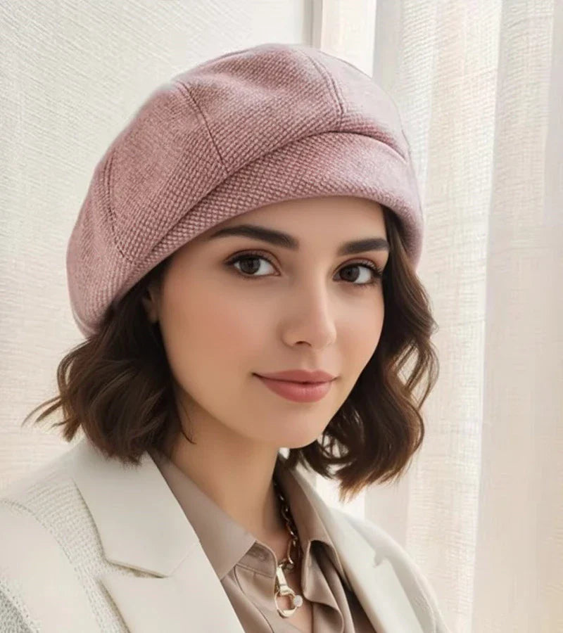 Léa | Timeless Elegance of the Parisian Hat