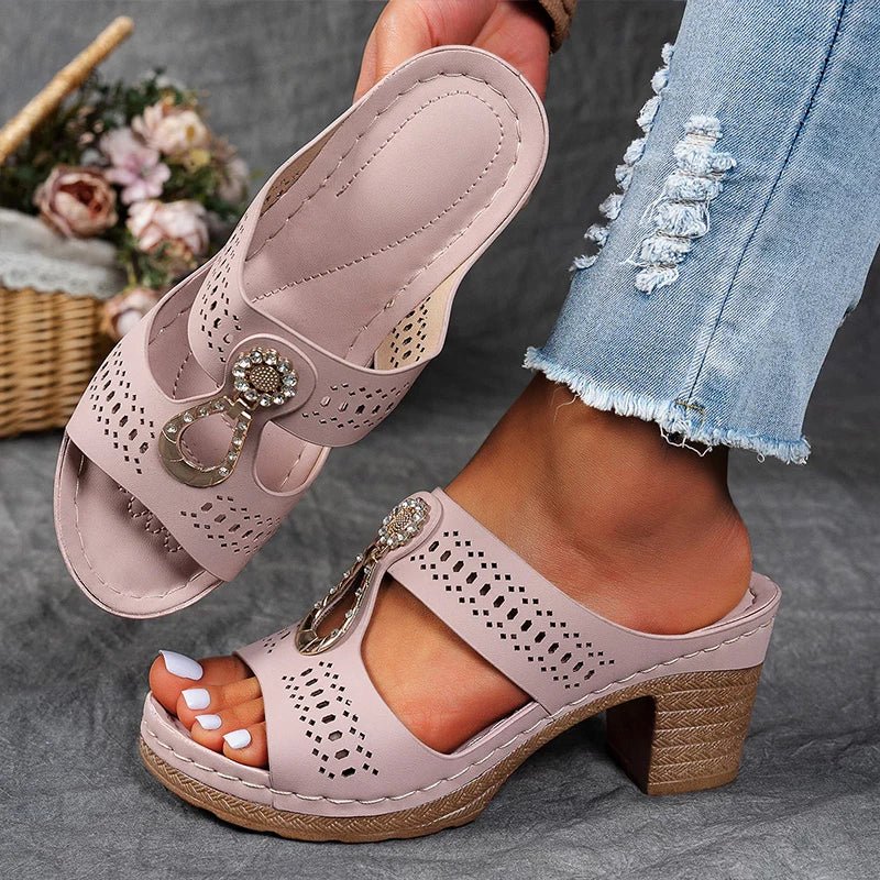 Nora – Orthopaedic Sandals