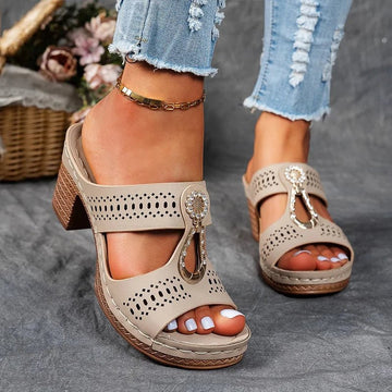 Nora – Orthopaedic Sandals